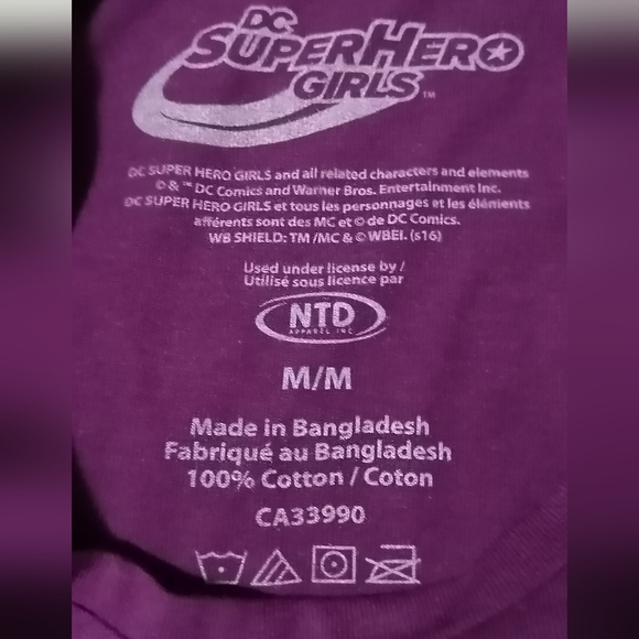 🔥SALE🔥DC Comics Superhero Girls Short Sleeved T-shirt Tee NWT Size Med (10-12) - Picture 3 of 4